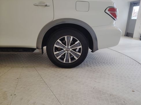 Used 2019 Nissan Armada SL w/ Premium Package image 10