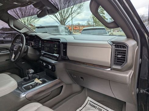 Used 2023 GMC Sierra 1500 SLT w/ SLT Convenience Package image 18