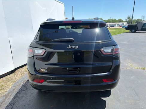 Used 2023 Jeep Compass High Altitude AWD/4WD image 9
