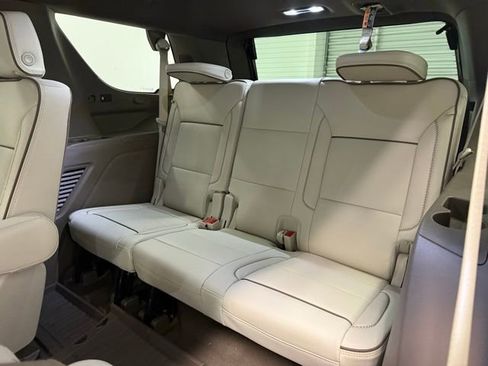 New 2026 GMC Yukon Denali w/ Sun & Power Step Package image 17