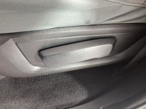 Used 2013 RAM 1500 Classic SLT w/ Premium Display Pkg AWD/4WD image 15