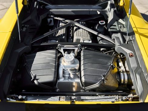 Used 2023 Lamborghini Huracan Tecnica image 26