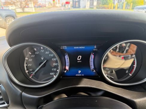 Used 2017 Maserati Levante S image 14