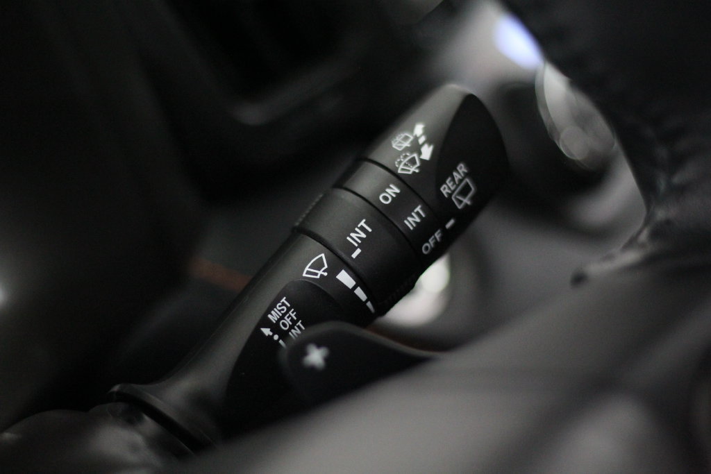 Used 2017 Toyota RAV4 SE AWD/4WD image 15