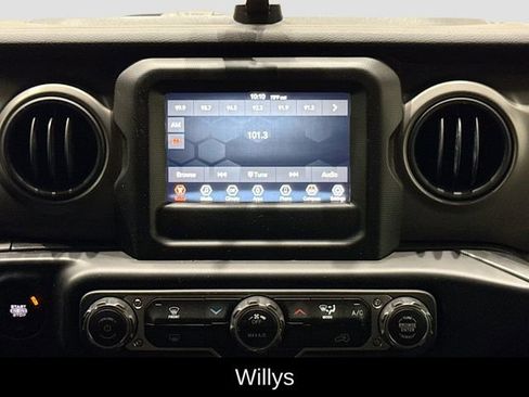 Used 2022 Jeep Wrangler Willys image 23