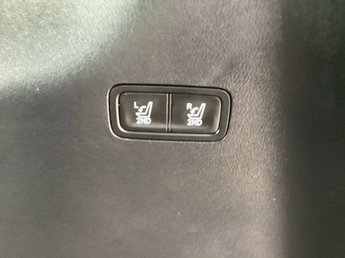 Used 2025 Hyundai Santa Fe SEL FWD image 21