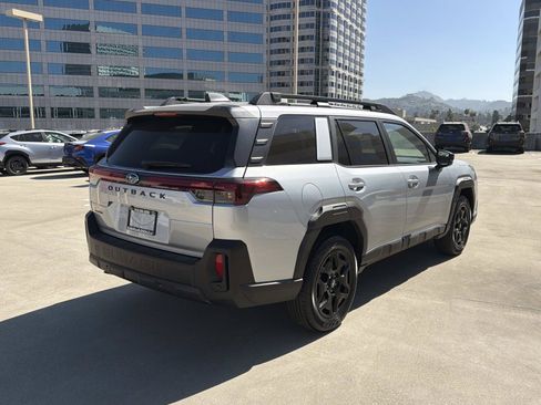 New 2026 Subaru Outback Limited AWD/4WD image 4