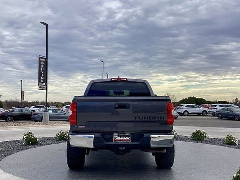 Used 2021 Toyota Tundra SR5 w/ SR5 Leather Package image 6