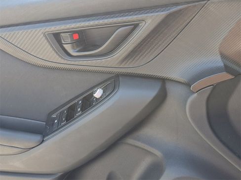 Used 2023 Subaru Crosstrek 2.0i Premium image 30