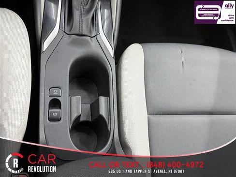 Used 2023 Toyota Corolla LE FWD image 18