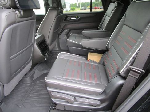 New 2026 GMC Yukon AT4 Ultimate w/ LPO, Floor Liner Package AWD/4WD image 20