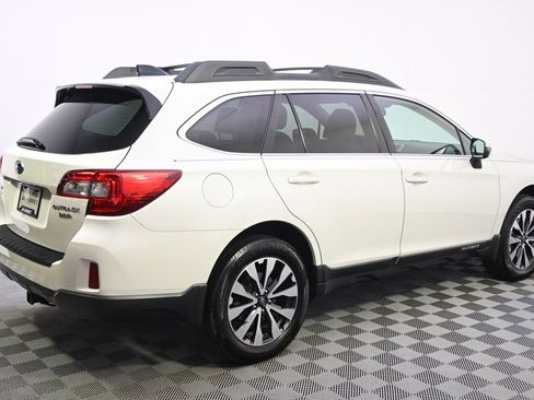 Used 2016 Subaru Outback 3.6R Limited AWD/4WD image 7