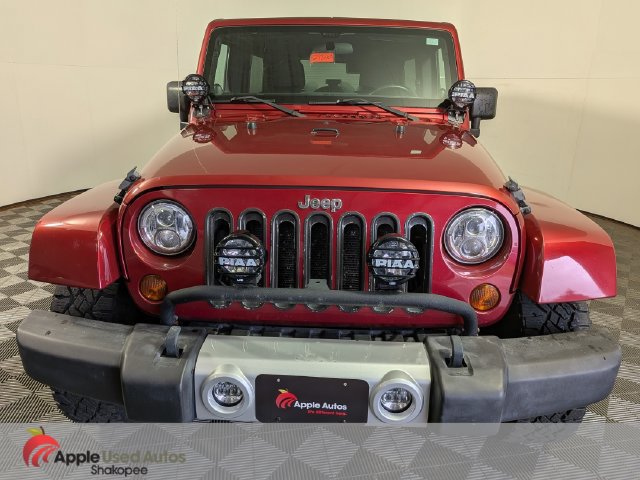 Used 2011 Jeep Wrangler Unlimited Sahara AWD/4WD image 2