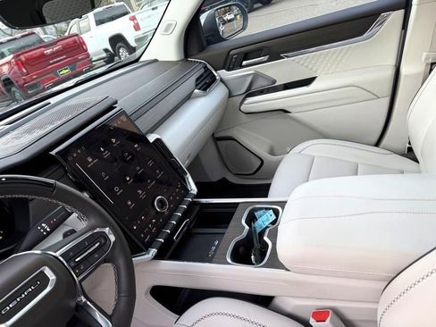 Certified 2024 GMC Acadia Denali w/ Super Cruise Package image 21