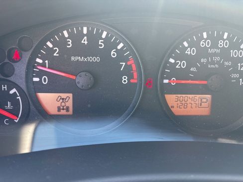 Used 2020 Nissan Frontier SV w/ Midnight Edition Floor Mats image 17