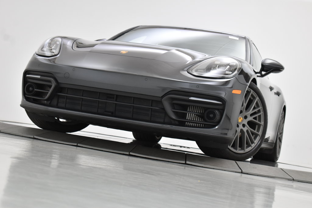 Used 2023 Porsche Panamera 4 Platinum Edition AWD/4WD image 6