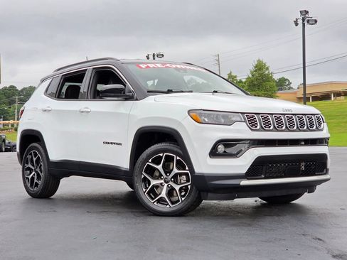 Used 2025 Jeep Compass Limited AWD/4WD image 20