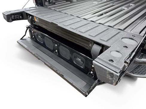 Used 2025 GMC Sierra 2500 AT4 image 29