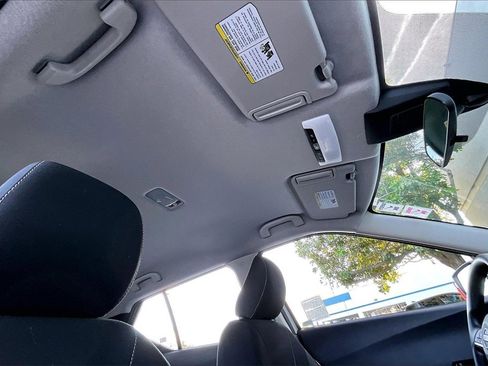 Used 2022 Nissan Kicks S image 27