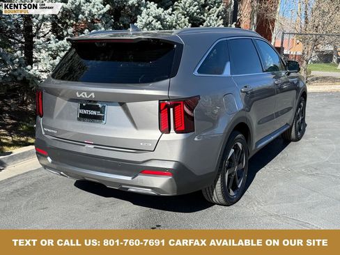 Used 2025 Kia Sorento SX Prestige image 9
