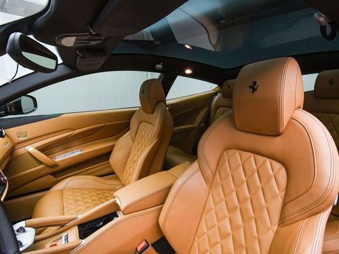 Certified 2016 Ferrari FF image 58