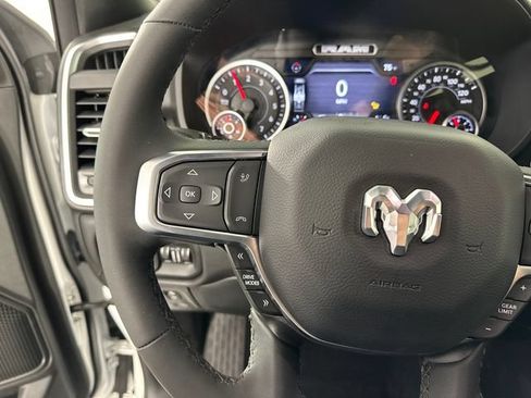 New 2026 RAM 1500 4x4 Crew Cab image 25