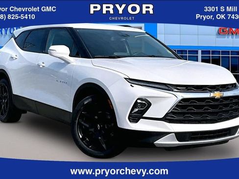 Used 2023 Chevrolet Blazer LT w/ LPO, Cargo Package FWD image 1
