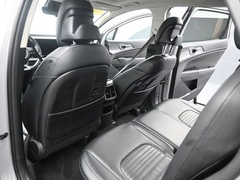 Certified 2023 Kia Sportage SX AWD/4WD image 16