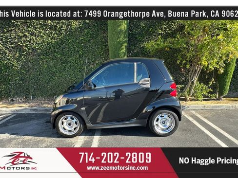 Used 2014 smart fortwo pure RWD image 10