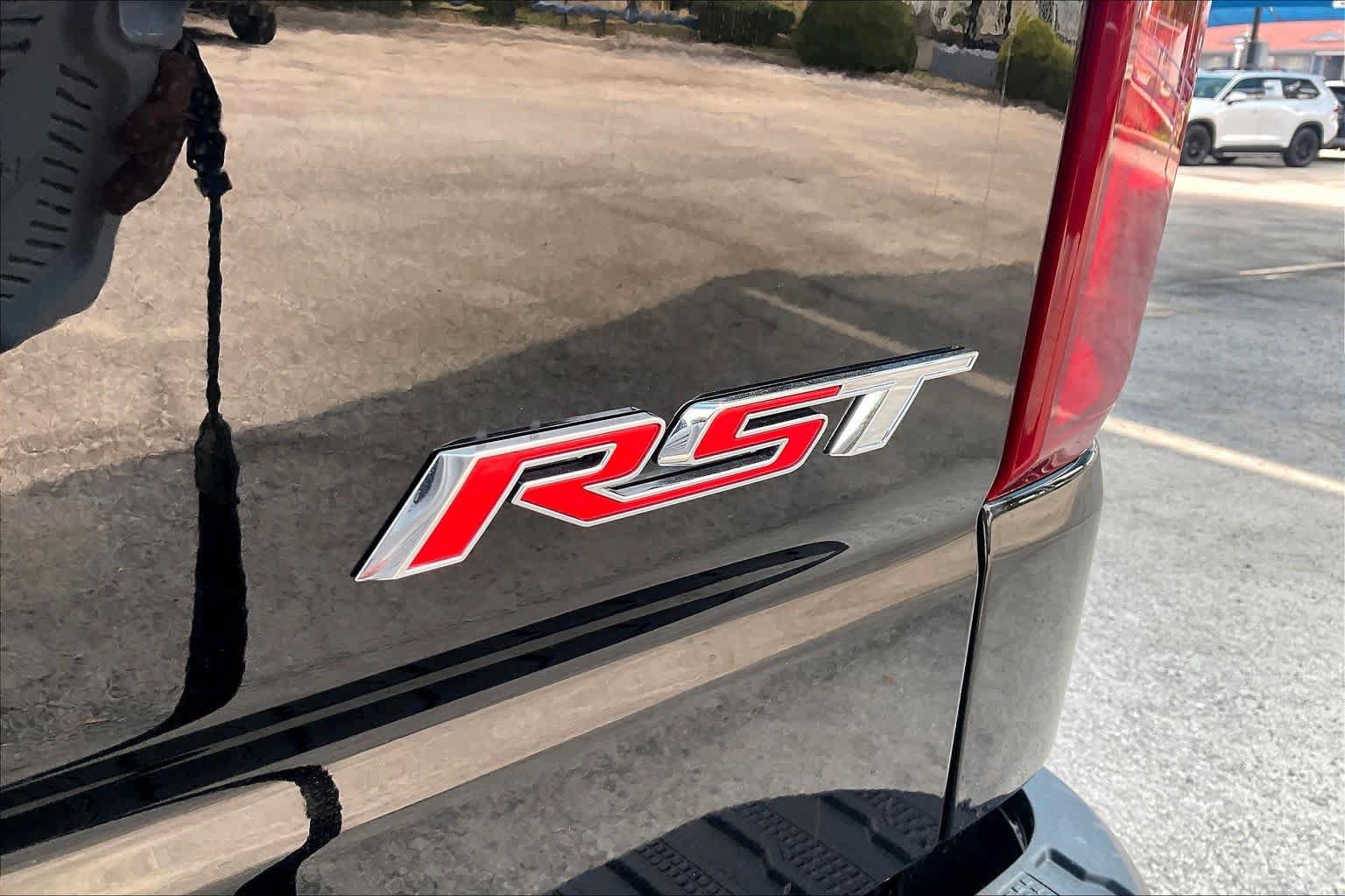 New 2026 Chevrolet Silverado 1500 RST w/ RST Select Package AWD/4WD image 15
