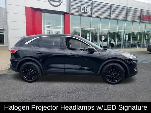 Used 2021 Ford Escape SE w/ Convenience Package AWD/4WD image 16