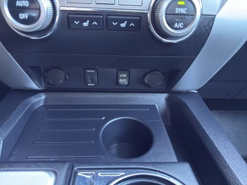 Used 2018 Toyota Tundra Limited image 26