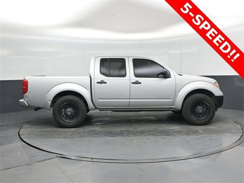 Used 2012 Nissan Frontier S image 2