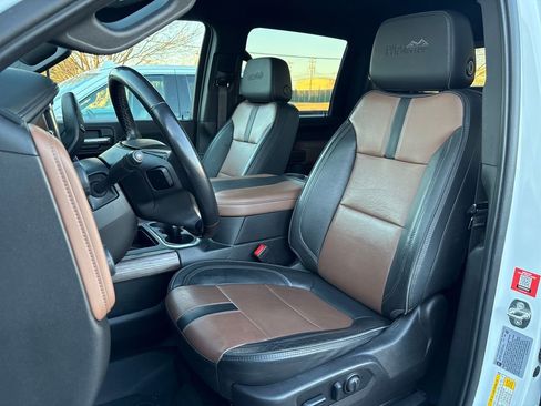 Certified 2023 Chevrolet Silverado 2500 High Country w/ Technology Package image 19