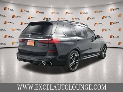 Used 2021 BMW X7 xDrive40i w/ M Sport Package AWD/4WD image 5