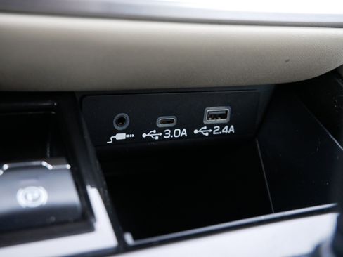 Used 2023 Subaru Legacy Limited AWD/4WD image 32