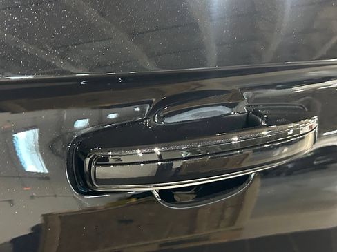 New 2026 Lincoln Navigator Reserve AWD/4WD image 21