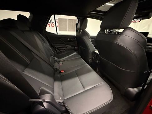 Used 2025 Toyota 4Runner Limited image 7