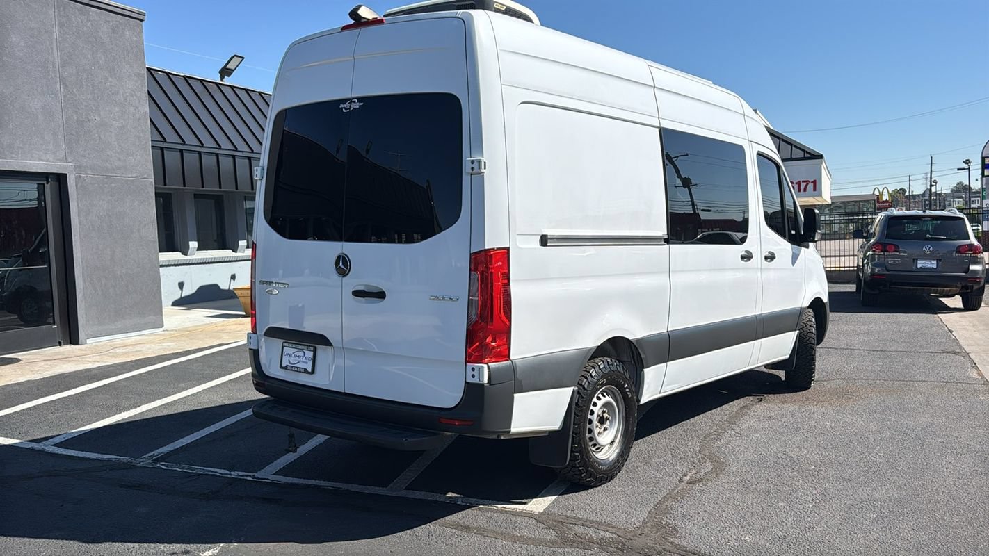 Used 2019 Mercedes-Benz Sprinter 144 image 3