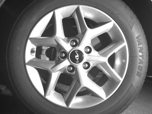 Used 2025 Kia Soul LX w/ LX Technology Package FWD image 12