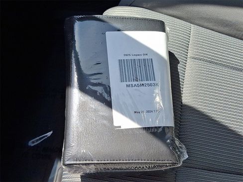 Used 2025 Subaru Legacy Premium image 30