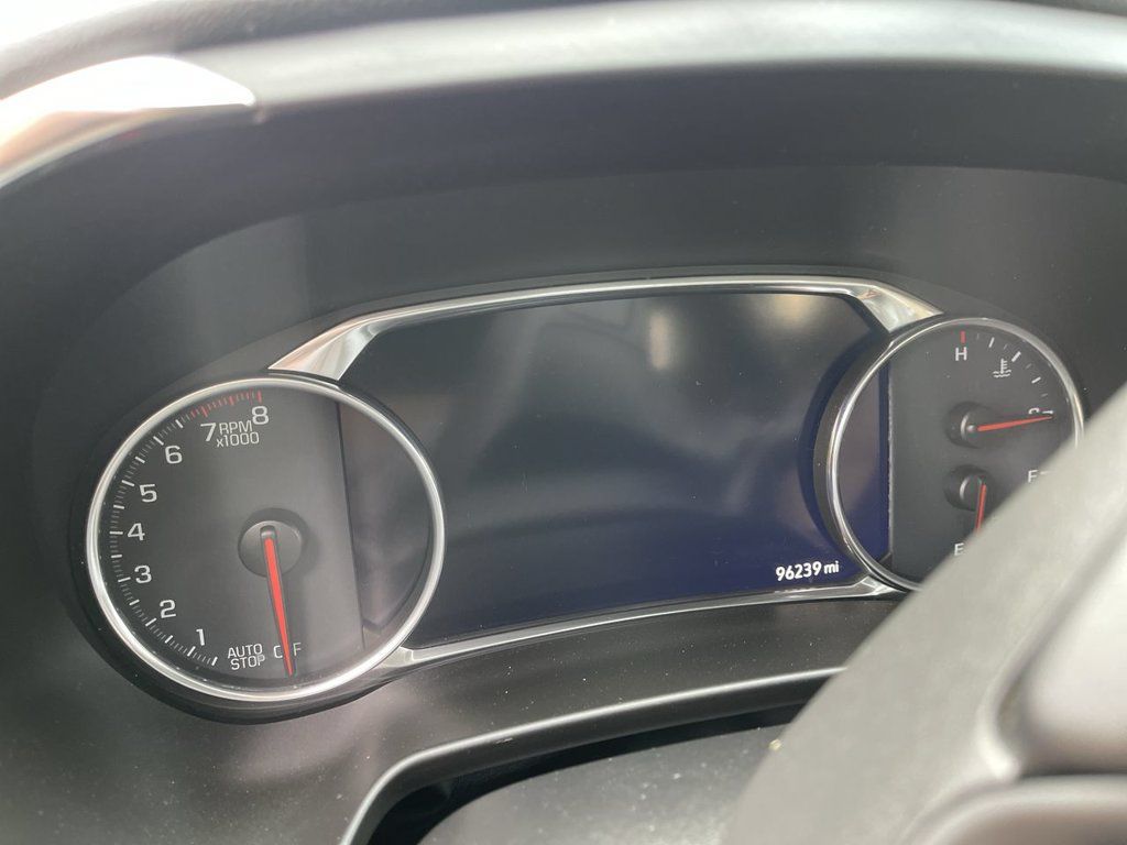 Used 2019 Chevrolet Blazer Premier w/ Sun and Wheels Package FWD image 5