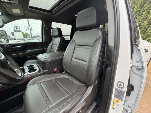 Used 2023 GMC Sierra 3500 Denali w/ Denali Ultimate Package AWD/4WD image 19