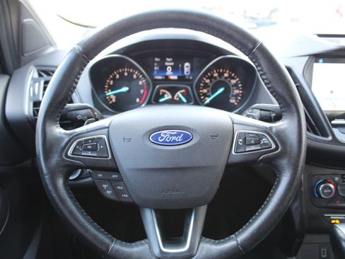 Used 2017 Ford Escape Titanium FWD image 32