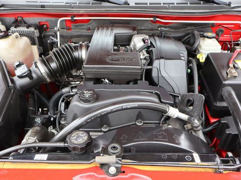 Used 2005 Chevrolet Colorado LS image 35