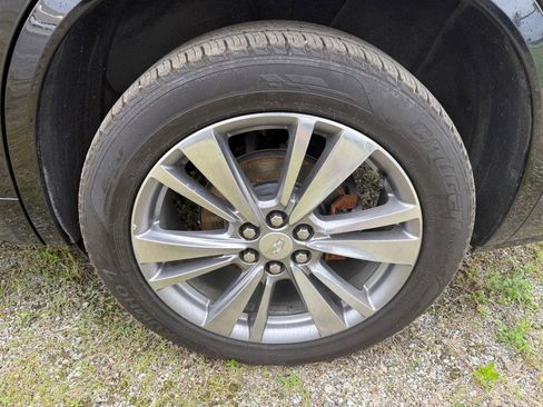 Used 2023 Cadillac XT6 Premium Luxury w/ Technology Package AWD/4WD image 2