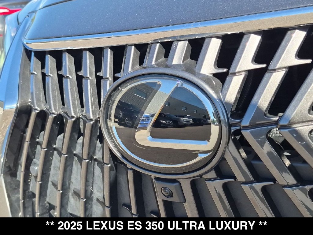 Used 2025 Lexus ES 350 Ultra Luxury w/ Accessory Package (Z2) FWD image 17