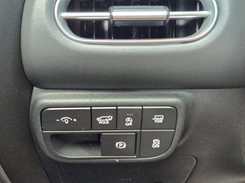 Used 2026 Hyundai Palisade SEL FWD image 26
