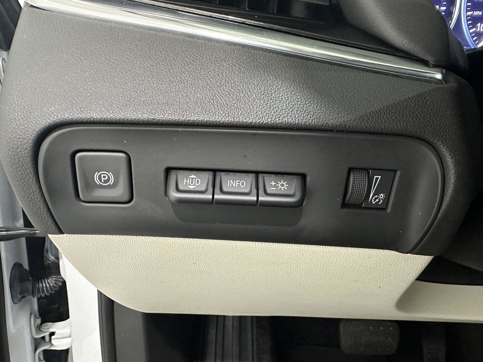 Used 2024 Buick Enclave Premium w/ Experience Buick Package AWD/4WD image 16