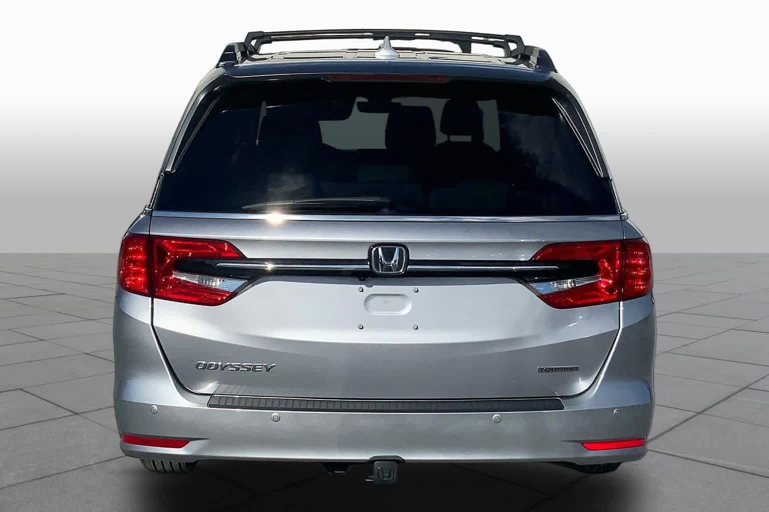 Used 2023 Honda Odyssey Touring image 5